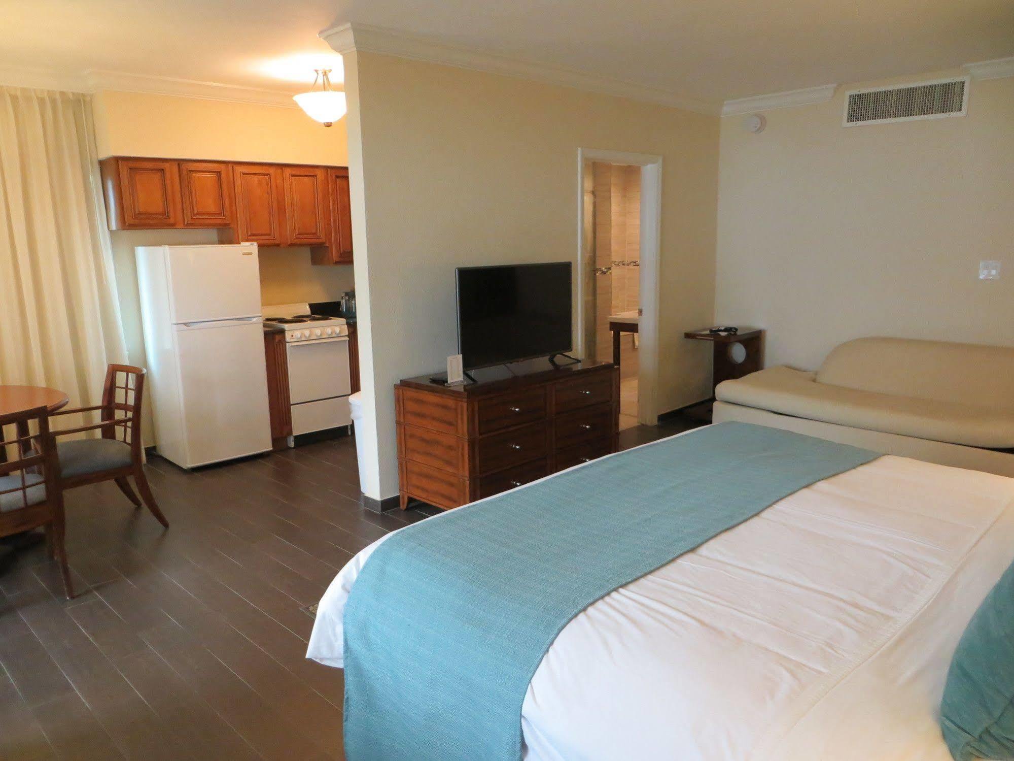 The Sea Lord Hotel & Suites (Adults Only) Lauderdale-by-the-Sea Extérieur photo