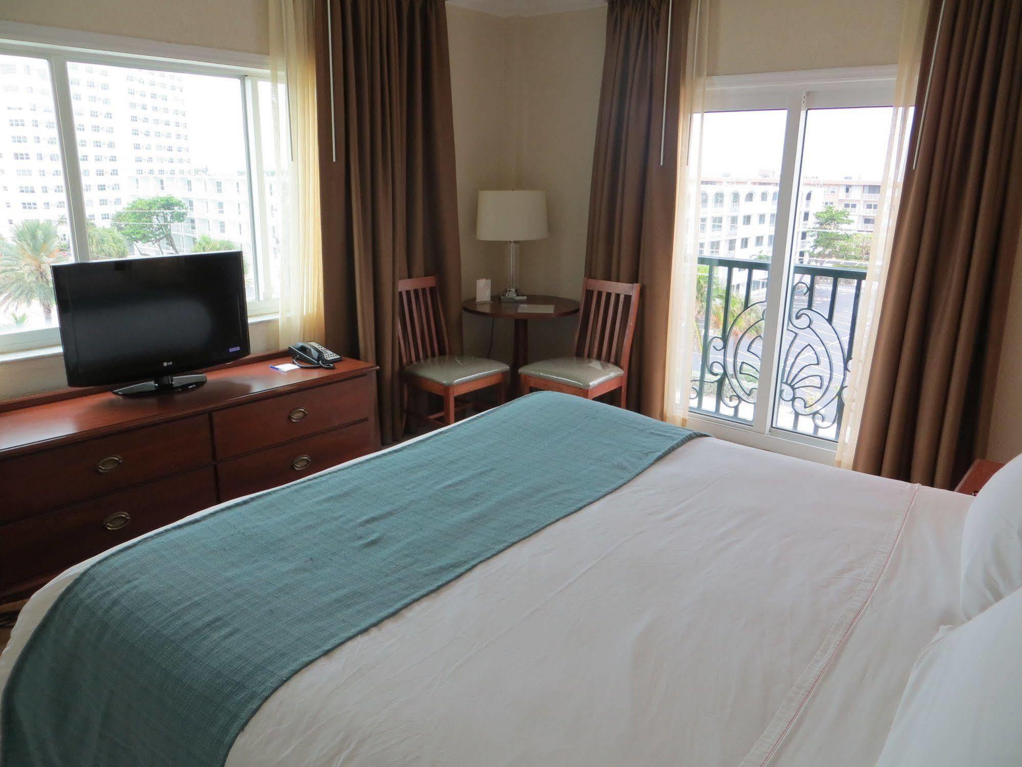The Sea Lord Hotel & Suites (Adults Only) Lauderdale-by-the-Sea Extérieur photo